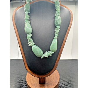 Vintage Green Jadeite Necklace Jade Chips Tube Oval Beaded Barrel Clasp 22"
